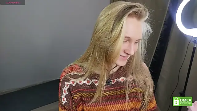 Alex-wer online show from April 19, 11:11 am