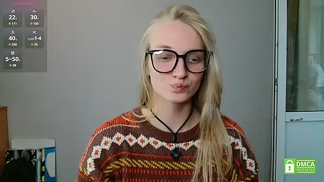 Alex-wer online show from May 28, 3:29 pm