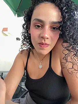 SirenStell0 online show from March 27, 4:30 pm