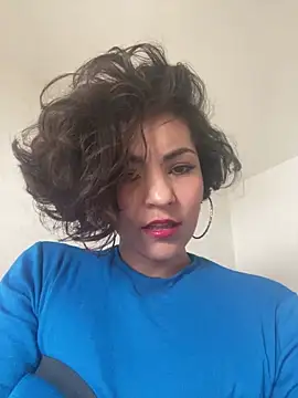 eva luz online show from February 25, 1:00 pm