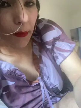 eva luz online show from April 21, 3:40 pm