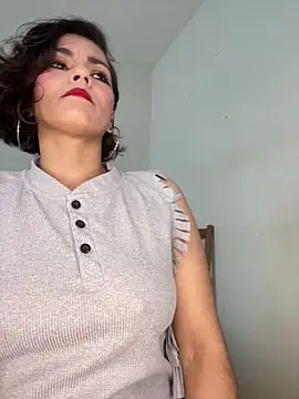 eva luz online show from May 28, 5:30 pm