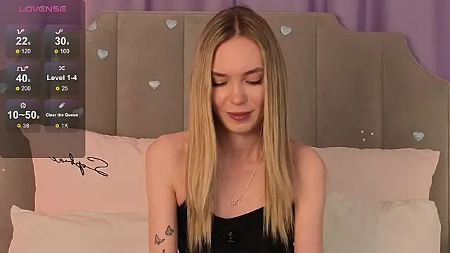 Snapshot of NikkiRyx chatting on February 24, 3:46 pm NikkiRyx online show from February 24, 3:46 pm