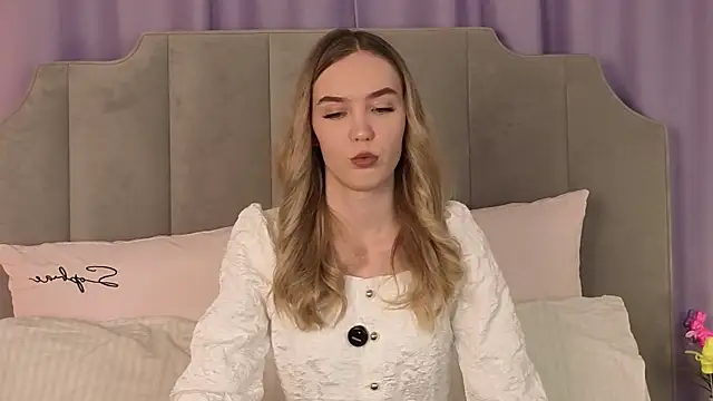 NikkiRyx online show from April 30, 3:08 pm