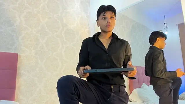 Alejandroo Montenegro online show from March 31, 9:28 pm