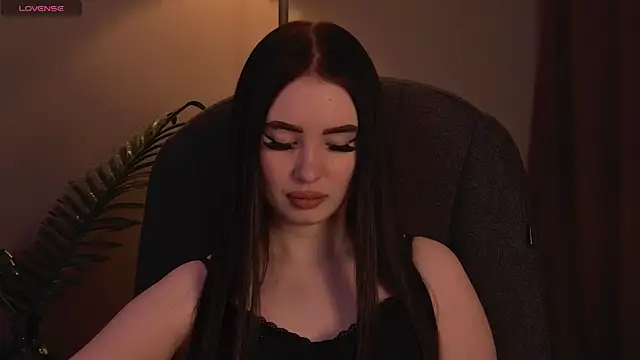 ArianaLim online show from April 11, 3:05 pm