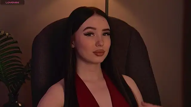 ArianaLim online show from April 18, 8:20 pm