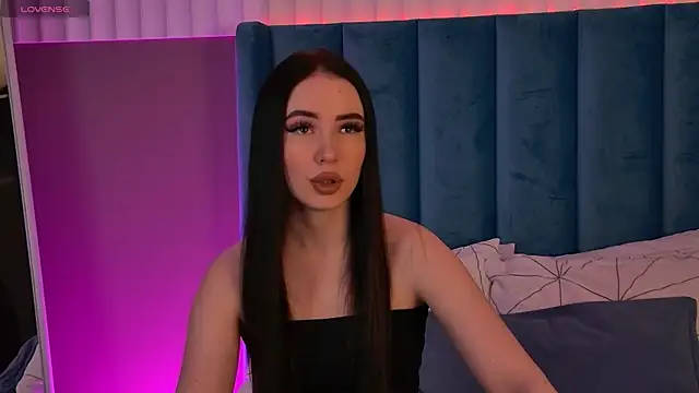 ArianaLim online show from May 9, 3:04 pm