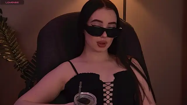 ArianaLim online show from March 19, 3:34 pm