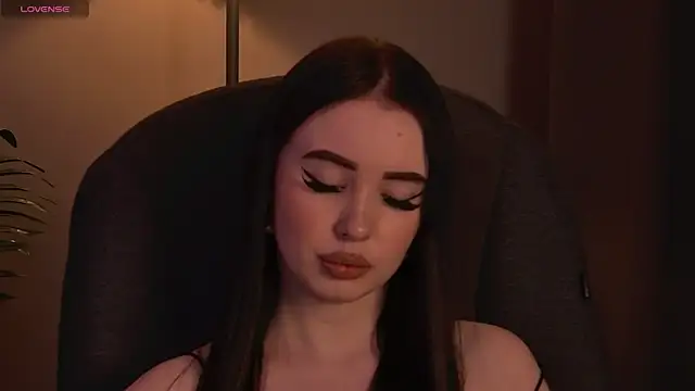 ArianaLim online show from April 15, 3:49 pm