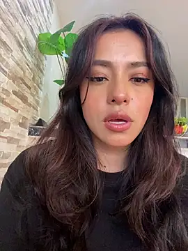 Snapshot of foxxy_lover chatting on February 21, 7:38 pm foxxy lover online show from February 21, 7:38 pm