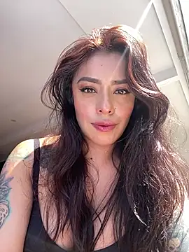 Snapshot of foxxy_lover chatting on February 26, 3:34 pm foxxy lover online show from February 26, 3:34 pm