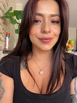 Snapshot of foxxy_lover chatting on February 13, 6:30 pm foxxy lover online show from February 13, 6:30 pm