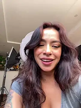 Snapshot of foxxy_lover chatting on February 28, 7:13 pm foxxy lover online show from February 28, 7:13 pm