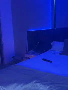 MelaFoxx online show from March 31, 9:50 pm