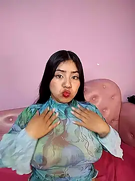 Noa Baker online show from April 7, 12:18 pm