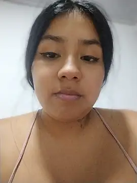Noa Baker online show from June 2, 1:05 am