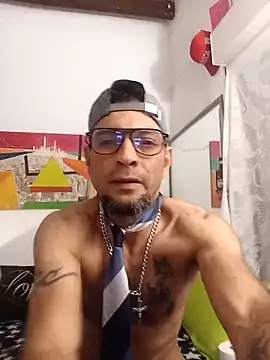 yoahotpetrafiery online show from March 10, 6:34 pm