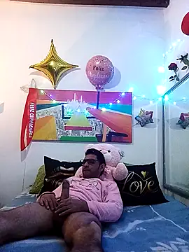 yoahotpetrafiery online show from March 24, 10:43 pm