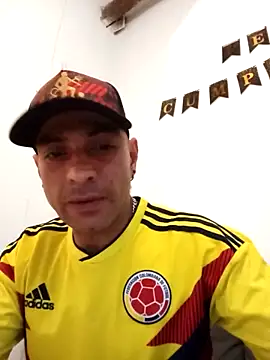 yoahotpetrafiery online show from April 17, 9:06 pm