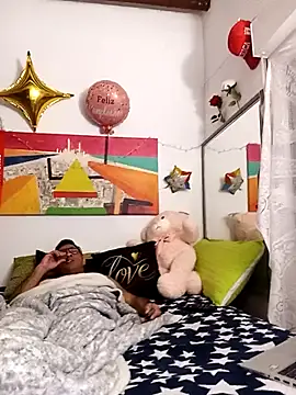 yoahotpetrafiery online show from March 26, 10:18 pm