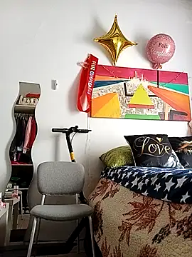 yoahotpetrafiery online show from April 3, 2:56 pm