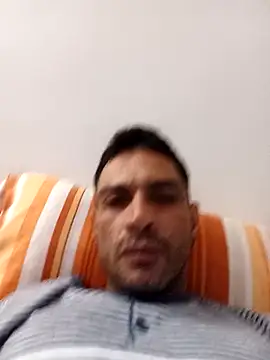 yoahotpetrafiery online show from May 15, 9:46 pm
