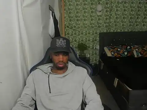Snapshot of Kofi_exotic_2 chatting on June 15, 11:15 pm Kofi exotic 2 online show from June 15, 11:15 pm