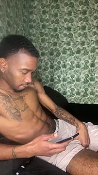 Snapshot of Kofi_exotic_2 chatting on February 8, 11:24 pm Kofi exotic 2 online show from February 8, 11:24 pm