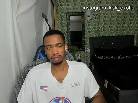 Snapshot of Kofi_exotic_2 chatting on February 6, 3:13 am Kofi exotic 2 online show from February 6, 3:13 am