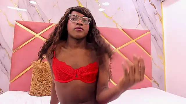 Snapshot of Kayling_Sassy chatting on February 4, 2:50 am Kayling Sassy online show from February 4, 2:50 am