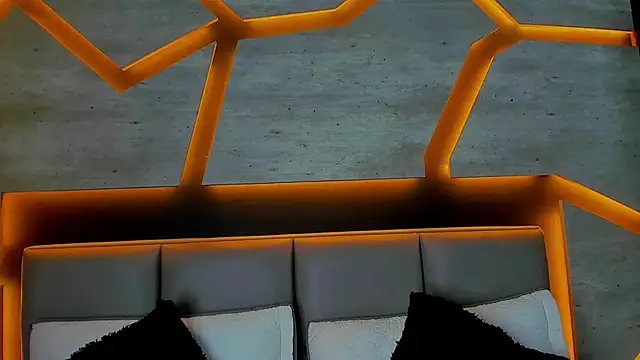 Snapshot of Valeriabigass chatting on February 7, 3:25 am Valeriabigass online show from February 7, 3:25 am