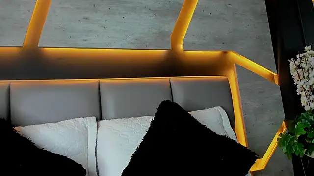 Snapshot of Valeriabigass chatting on February 6, 1:18 pm Valeriabigass online show from February 6, 1:18 pm