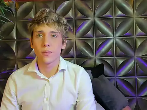 DannyParker  online show from February 25, 5:07 am