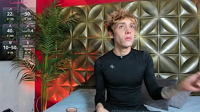 DannyParker  online show from February 6, 4:08 am