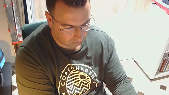 VanillaTime78-Jorge online show from May 9, 12:58 am
