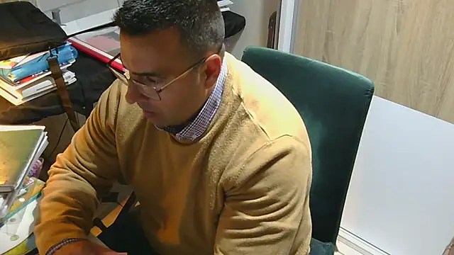 VanillaTime78-Jorge online show from May 1, 11:32 pm