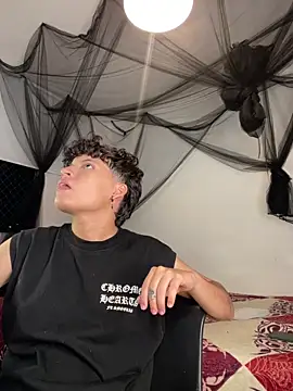 PalmerandSony21 online show from March 3, 3:24 am