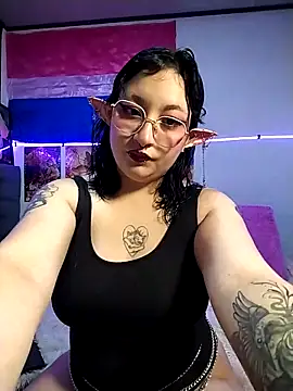 Snapshot of Lilith_Oni66 chatting on February 4, 7:53 pm Lilith Oni66 online show from February 4, 7:53 pm