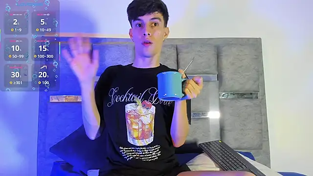 axxxel twink online show from May 3, 2:27 am
