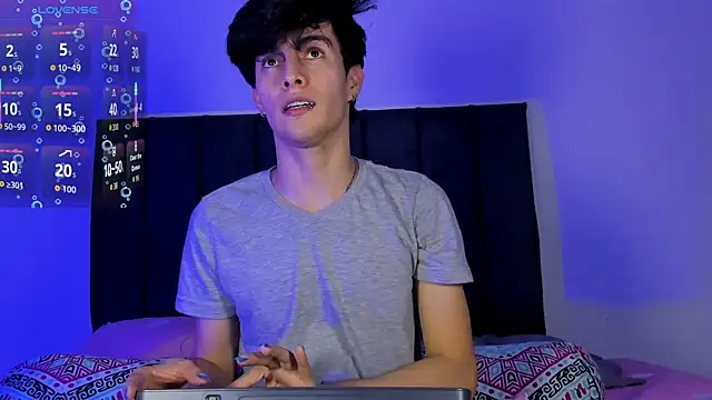 axxxel twink online show from April 28, 2:21 am