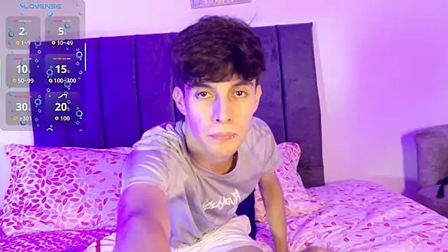 axxxel twink online show from May 25, 2:44 am