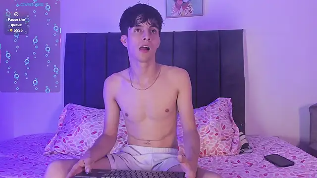 axxxel twink online show from May 22, 2:31 am