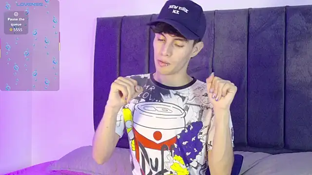 axxxel twink online show from May 19, 2:51 am