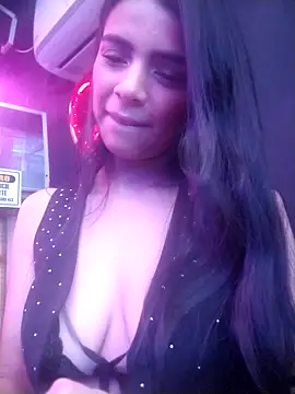 EvaMiranda online show from April 13, 3:43 am