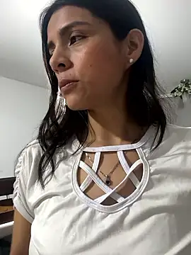 EvaMiranda online show from June 21, 4:51 am