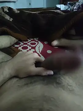 amirMohamed58 online show from April 15, 2:21 pm