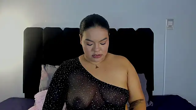 Amaranoir- online show from March 23, 5:18 am