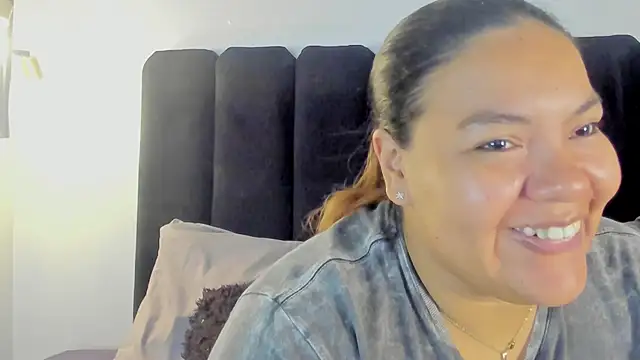 Amaranoir- online show from March 26, 4:11 am