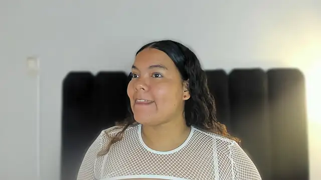 Amaranoir- online show from April 12, 3:21 am